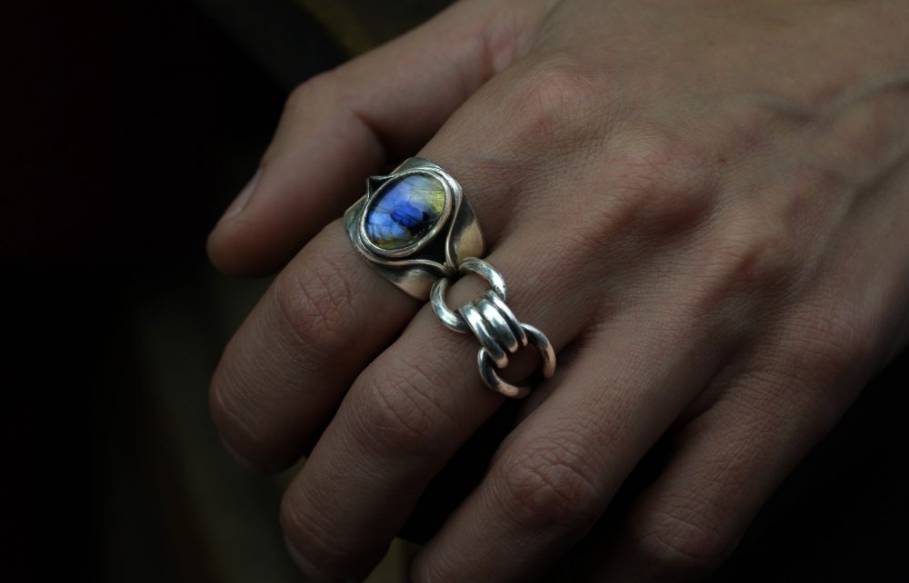 Juno Labradorite Silver Ring