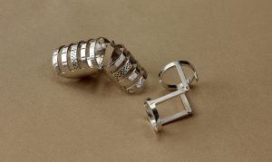 Frame Armor Silver Ring