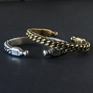 Chain Εngraved Cuff