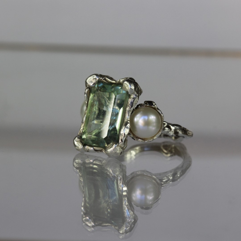Calypso Green Crystal and Pearls Ring